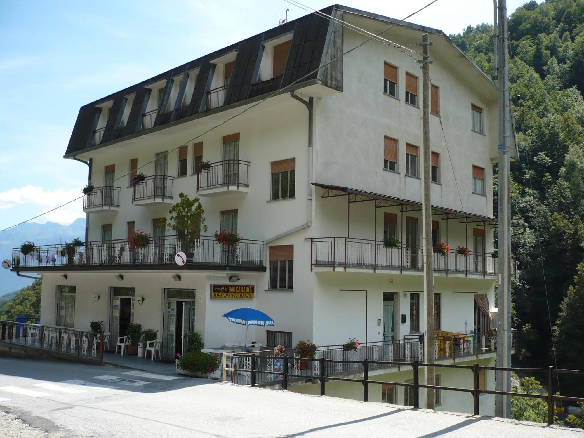 Albergo Ristorante Regina Bognanco Luaran gambar